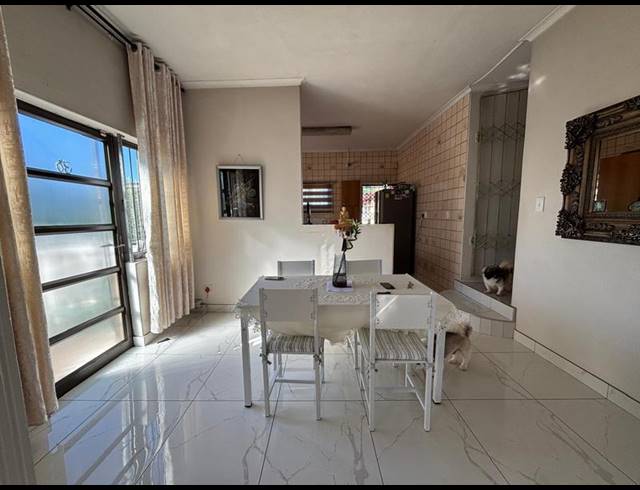 3 BEDROOM HOUSE FOR SALE IN RESERVOIR HILLS